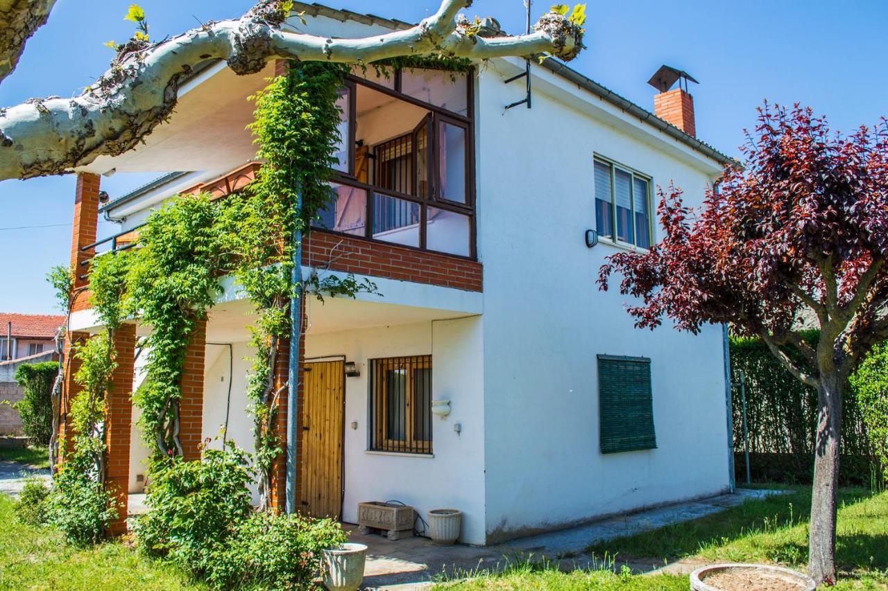 Chalet en el Orbigo La Bañeza Exterior foto